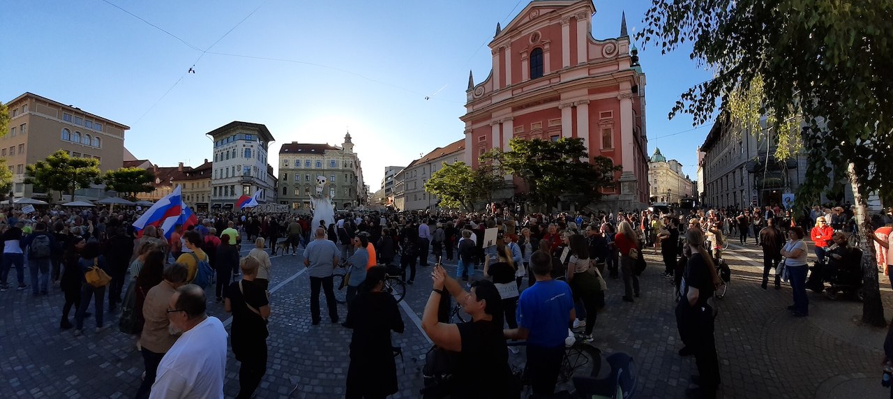 Dogodki iz burnega leta 2021 znova pod drobnogledom sodišča