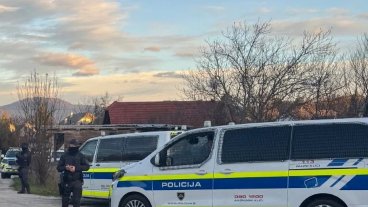 Šutarjev zakon: Ustavno sodišče začasno zadržalo rubeže denarnih socialnih pomoči