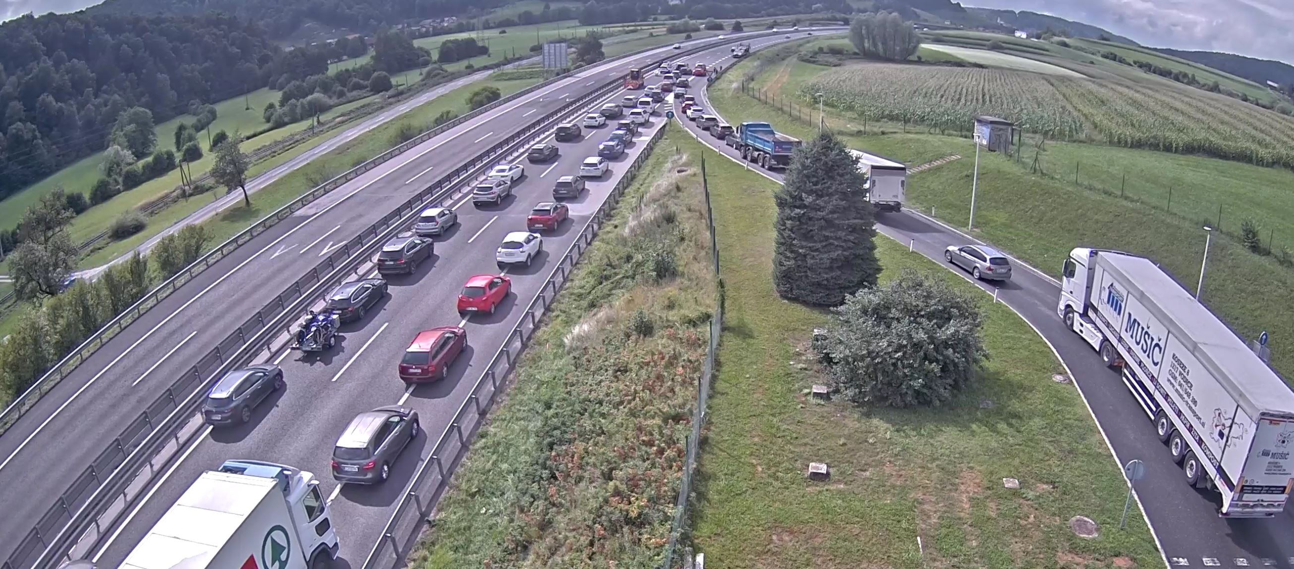 Števec zastojev: Koliko časa nam vzame pot med Mariborom in Ljubljano? (22. avgust)
