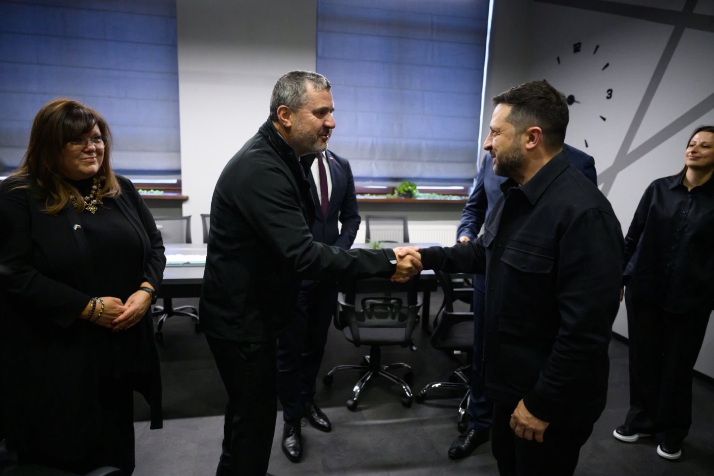 Ukrajinski predsednik Zelenski bo skupaj z ministrom Sibiho obiskal Slovenijo