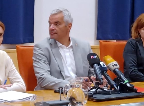 Anketa: Arsenovič napovedal kandidaturo za naslednji mandat