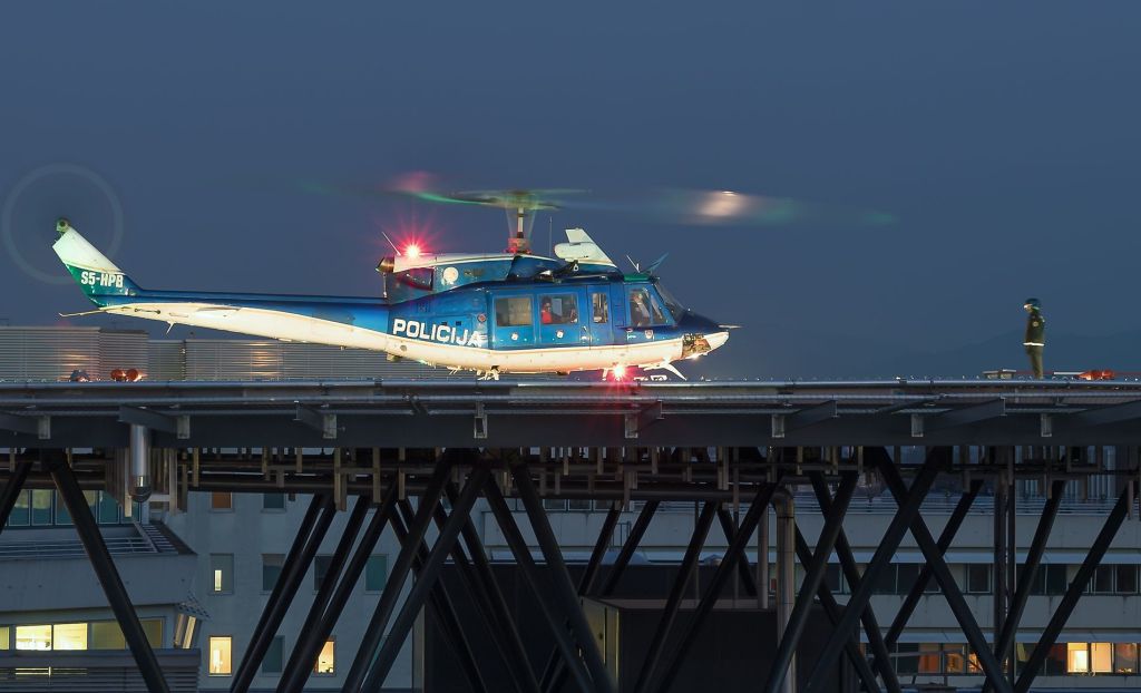 FOTO: Policijski helikopter po 42 letih v &#8220;pokoj&#8221;