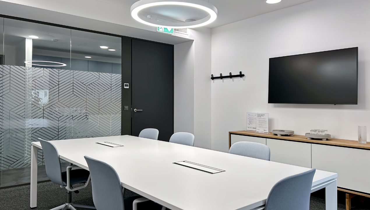 FOTO: V Mariboru odslej nova pridobitev za prihodnost hibridnega dela